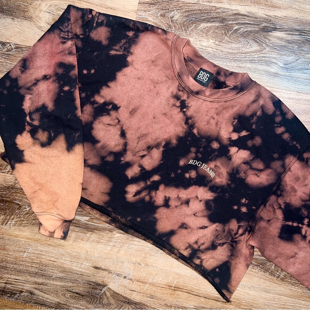 BDG Urban Outfitters Acid Wash Cropped Sweatshirt, Size M